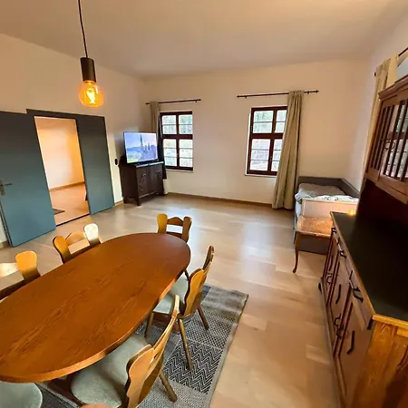 Grosszuegiges-apartment-auf-schloss-muehlen Διαμέρισμα
